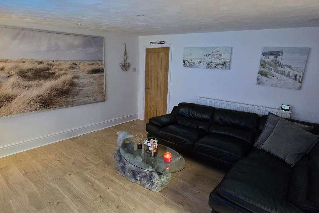 Welcome To The Beach House! Rhôs-on-Sea 외부 사진