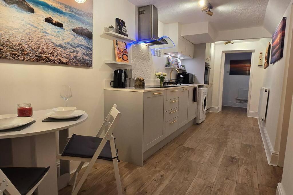 Welcome To The Beach House! Rhôs-on-Sea 외부 사진